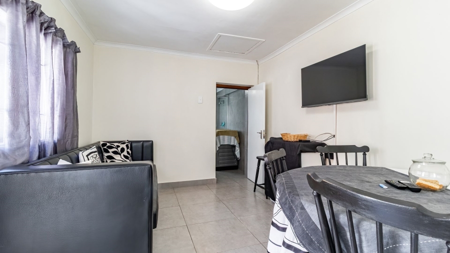 2 Bedroom Property for Sale in Woodstock Western Cape